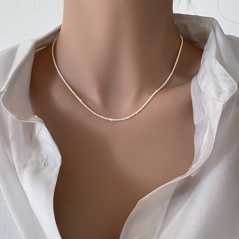 Collar con cadena brillante
