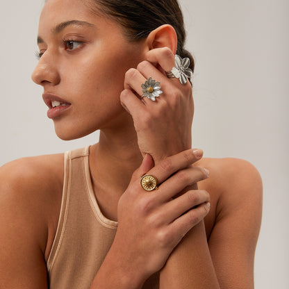 Anillo de Acero Inoxidable con Pétalo de Flor Minimalista en Plata