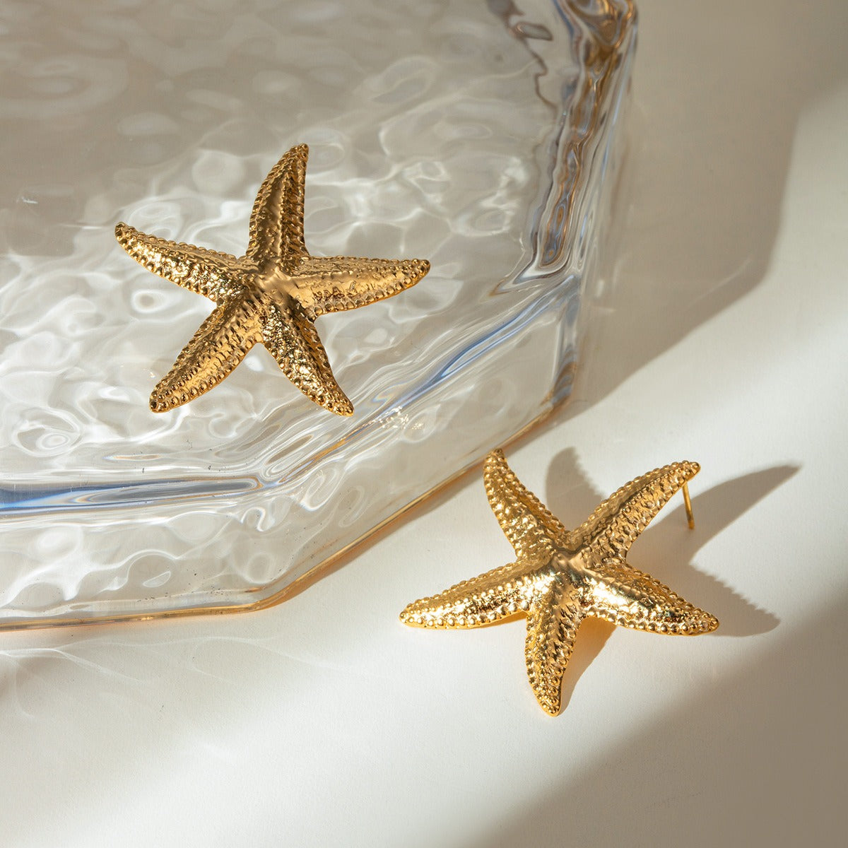Aretes de Estrella de Mar Dorada
