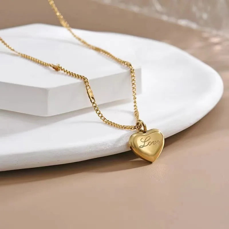 Collar con Colgante de Corazón Amoroso