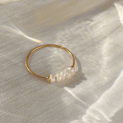Anillo con Perla Barroca