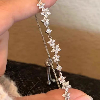 Pulsera Ajustable de Mini Flor de Circonio