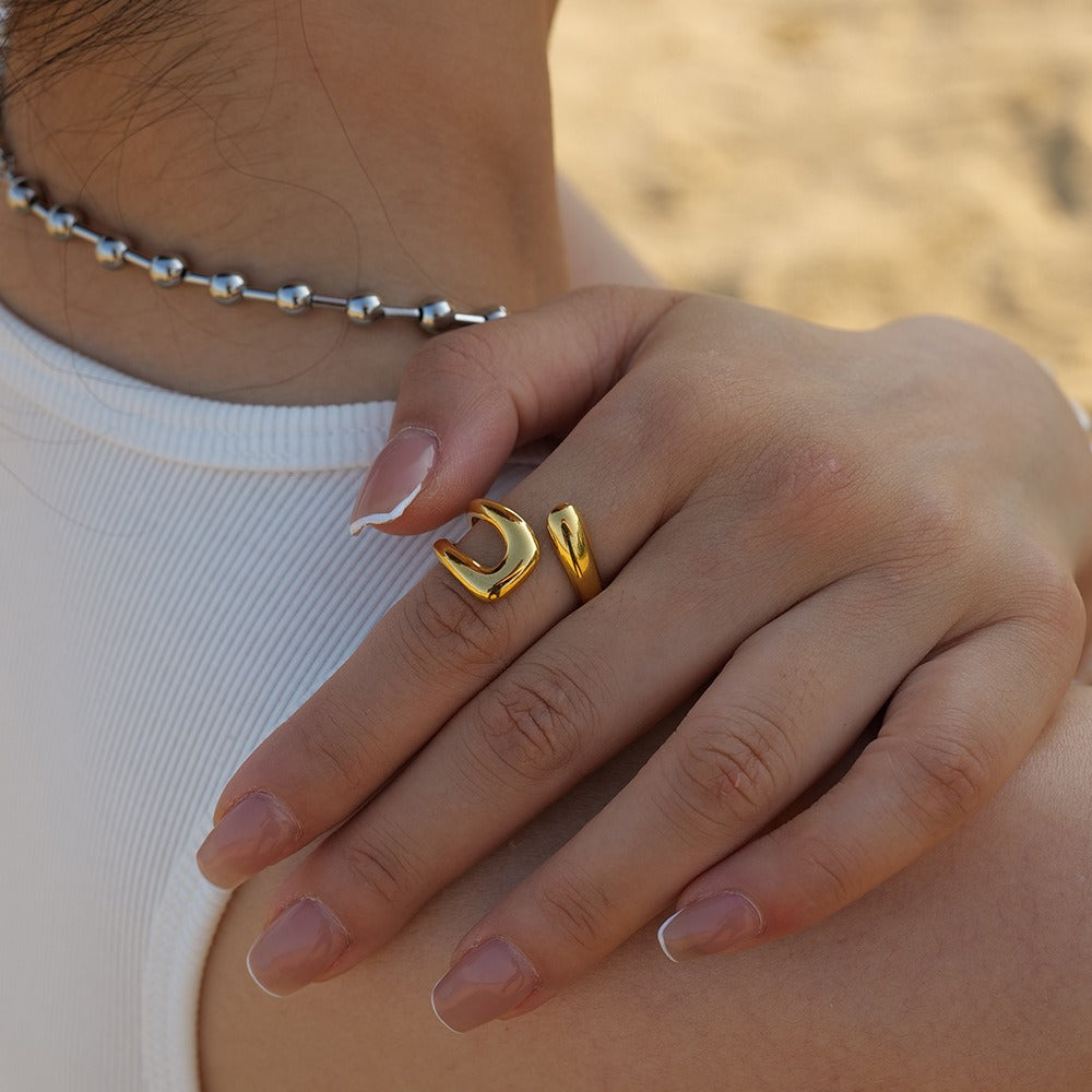 Anillo Retro Irregular Hueco
