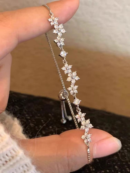 Pulsera Ajustable de Mini Flor de Circonio