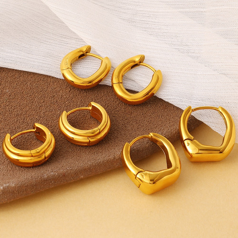 Aretes Geométricos en Forma de U y Triángulo - Diseño de Sol Resistente al Desvanecimiento en Dorado