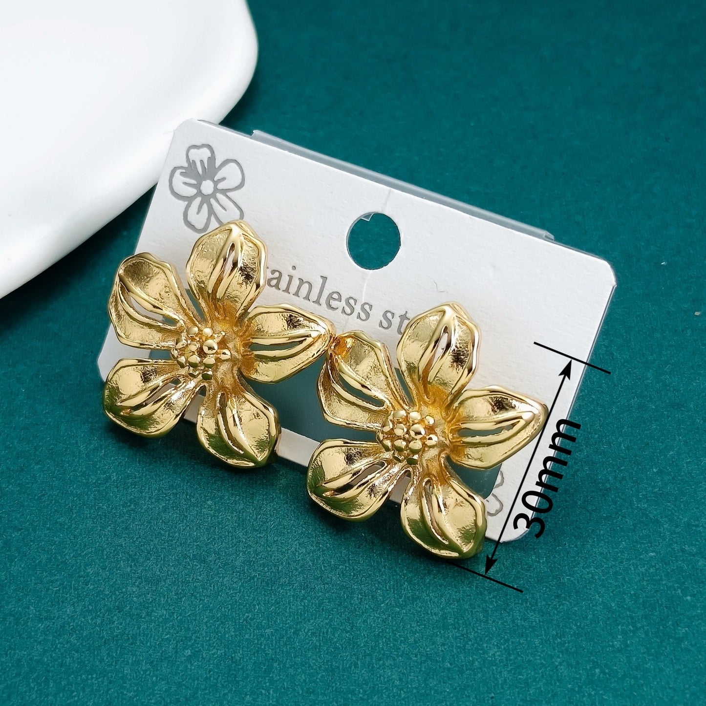 Aretes de Acero Inoxidable con Flores