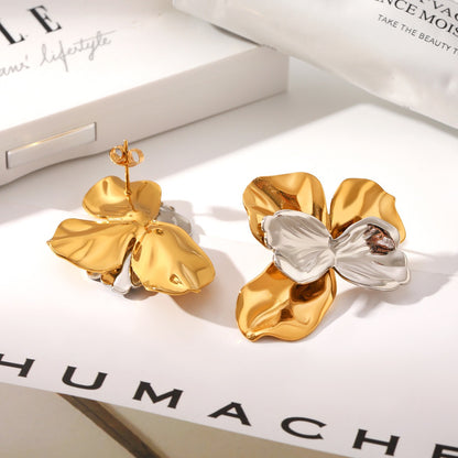 Aretes Minimalistas de Flor en Acero Inoxidable