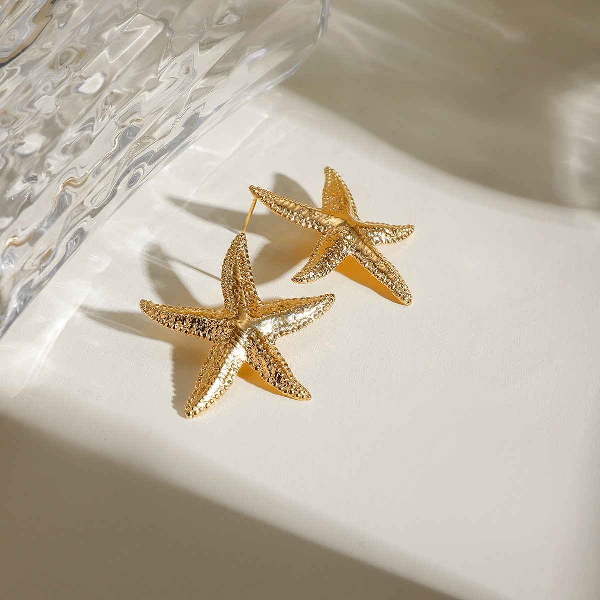 Aretes de Estrella de Mar Dorada