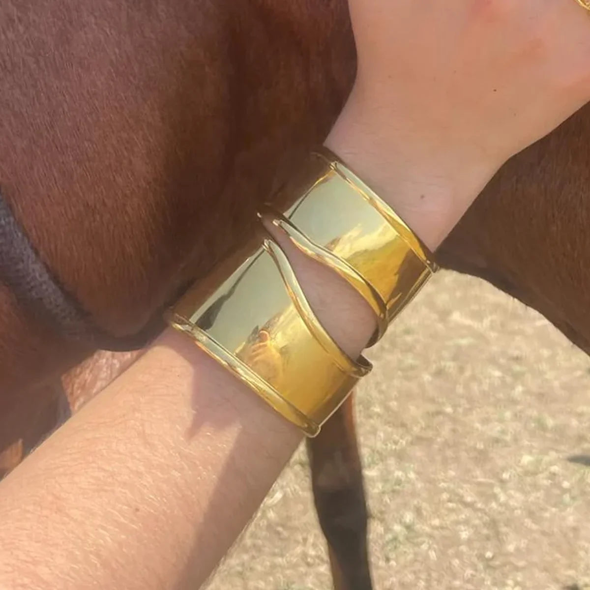 Pulsera Cuff Ancha