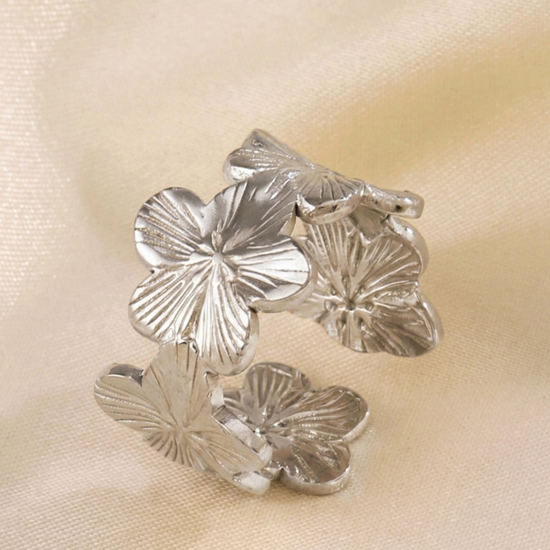 Anillo Ajustable Pétalos Eternos