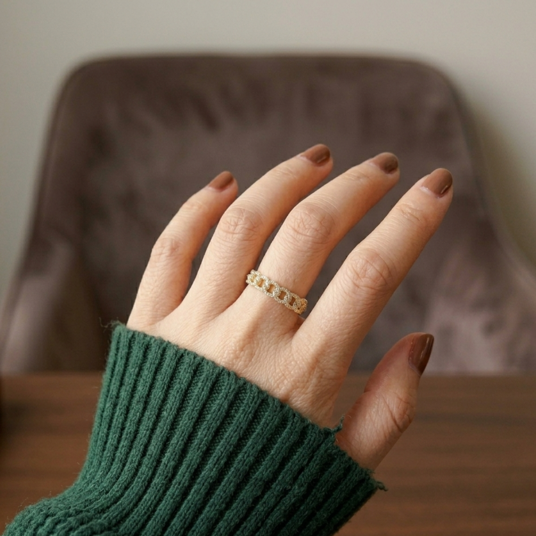 Anillo Ajustable de Cadena y Circonio