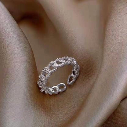 Anillo Ajustable de Cadena y Circonio