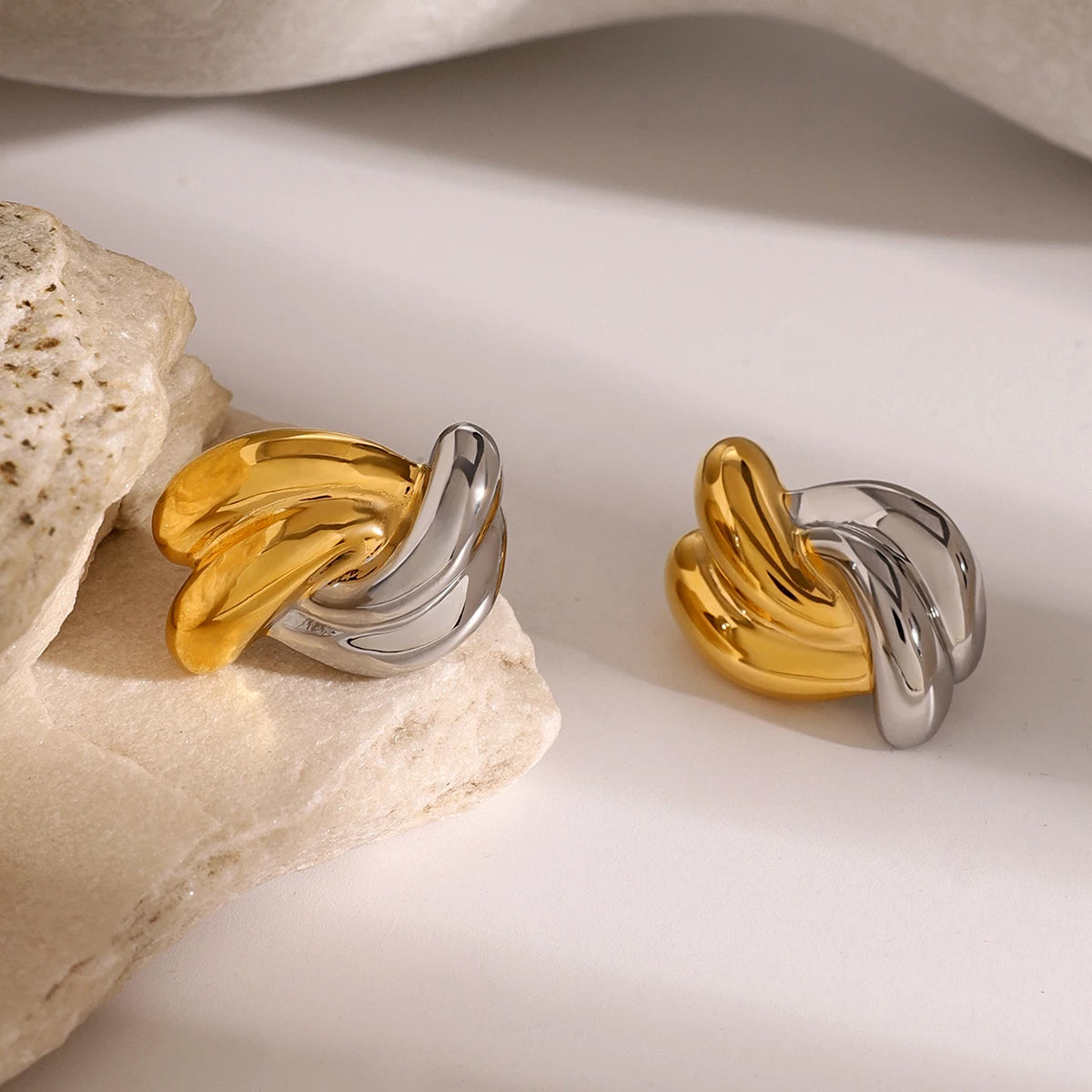 Pendientes Ovalados Minimalistas