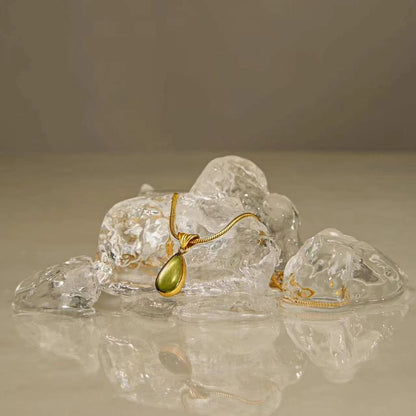 Collar Piedra Verde Gota