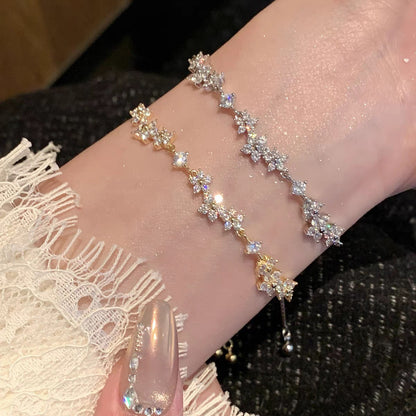 Pulsera Ajustable de Mini Flor de Circonio