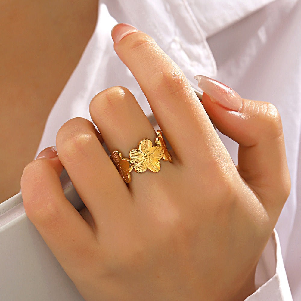 Anillo Ajustable Pétalos Eternos