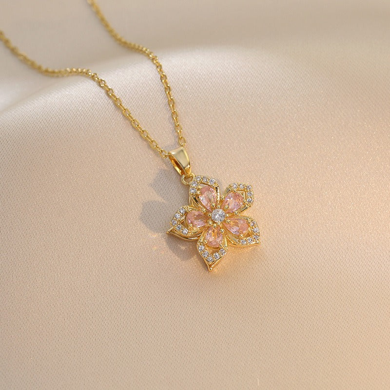 Collar con Colgante Giratorio de Flor con Brillantes