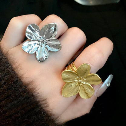 Anillo de Acero Inoxidable con Pétalo de Flor Minimalista en Plata