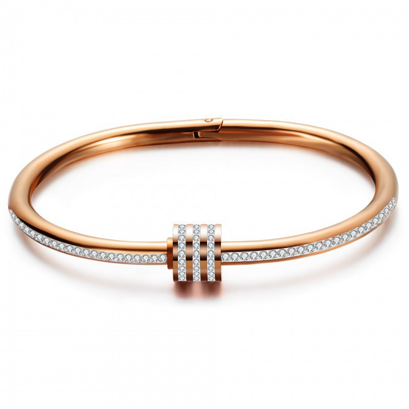 Pulseras de Tres Filas de Arcilla y Diamantes